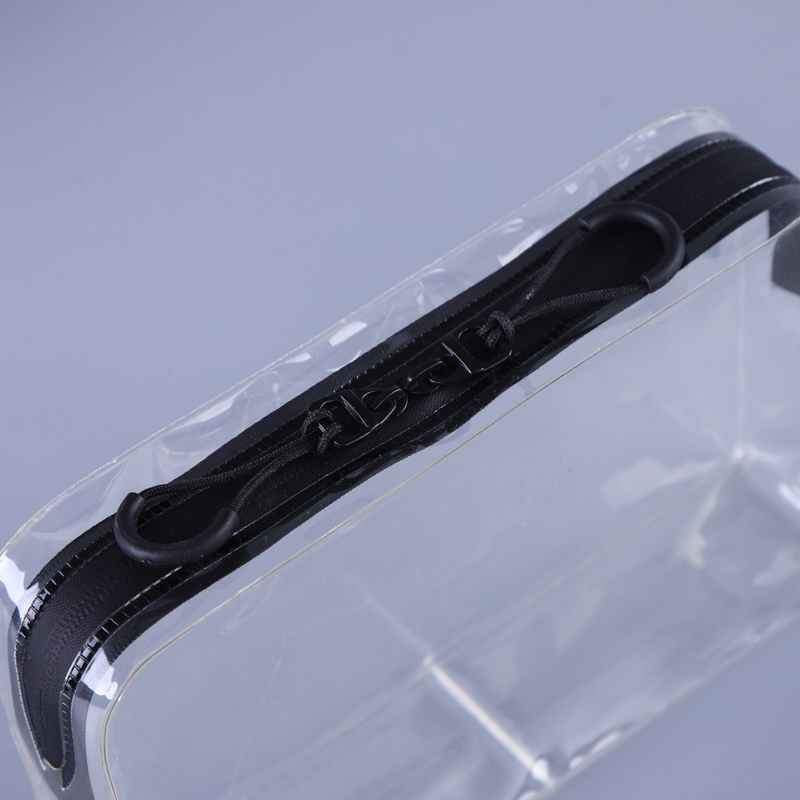 Hot Selling Customized Waterproof PVC Clear Makeup Bag for Travel Cosmetics Clear Makeup Bag Clear PVC Makeup Bag with Zipper