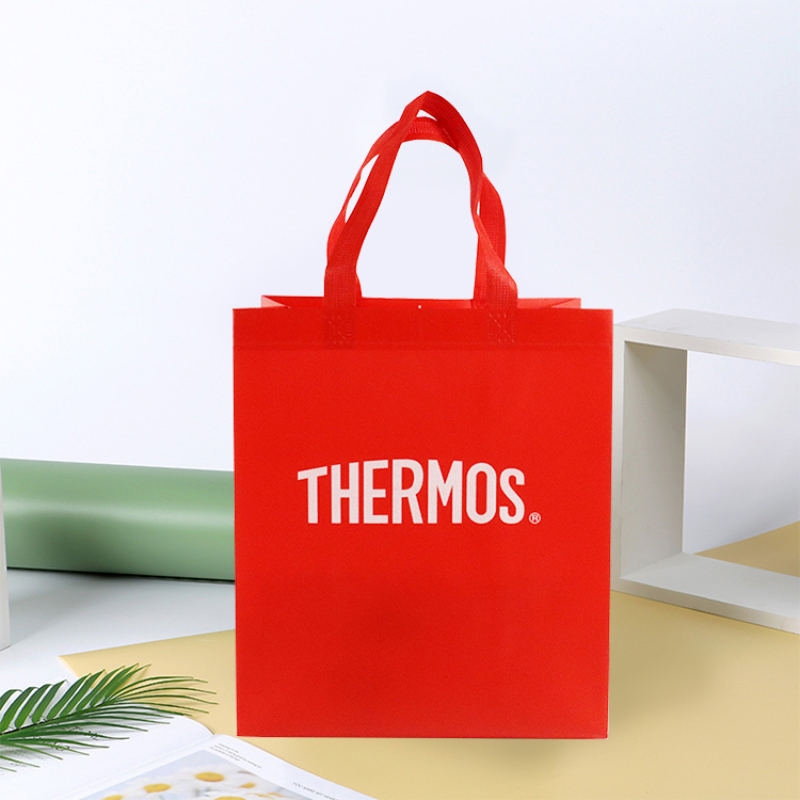 Custom Design Cheap Recycled foil laminated Non Woven Bag Folding Reusable Non-woven Shopping Bag