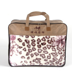 2019 newly zhejiang factory wholesale fashion good quality cheap price non woven fabric packaging bag for bedding