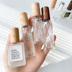 Free Sample 5ml 10ml Small Spray Portable Perfume Bottle Travel Size Empty clear Glass Bottles for Perfumes