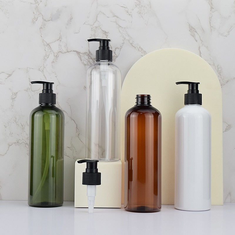 Wholesale High Quality Refillable Lotion Bottle 500ml Round Shoulder Plastic Spray Bottle for Cosmetic