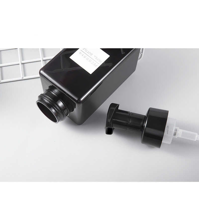 Low MOQ Foam Pump Bottle Black square 250 ml Plastic Bottles Foaming Facial Cleaner Bottle