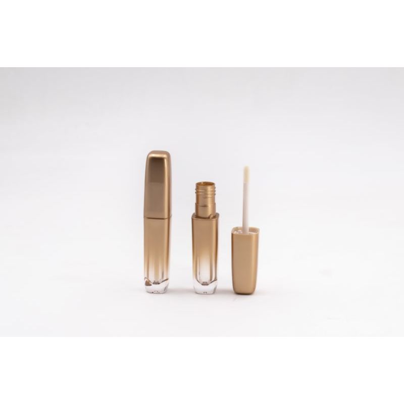Wholesale Custom logo New Lip Gloss Packaging Bottle Lip Gloss Tubes with Wands