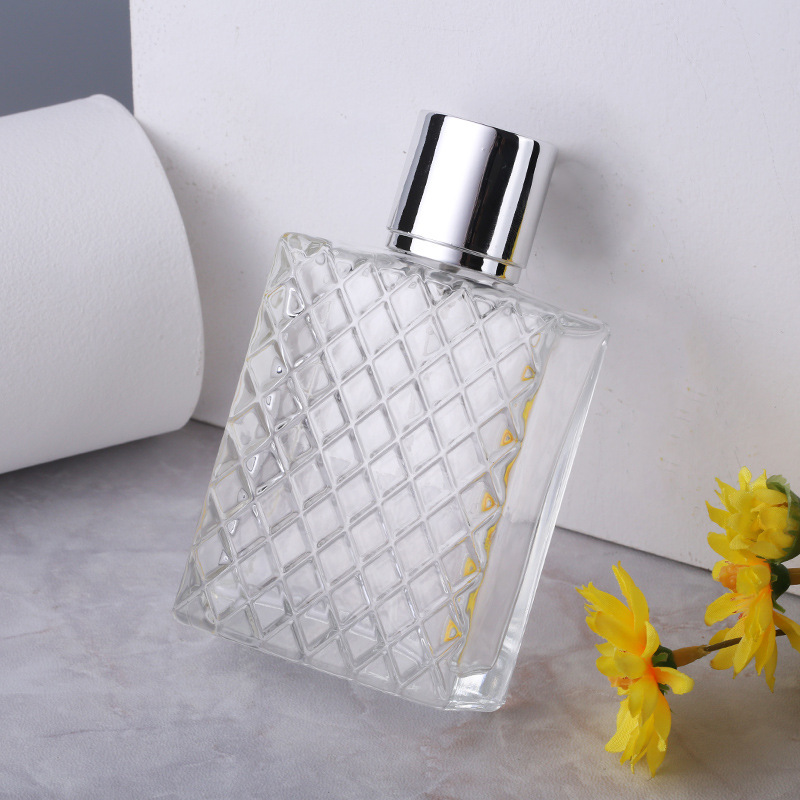 100ml Clear Crystal Glass Bottle Square Shape with Pump Sprayer for Perfume Storage and Dispensing