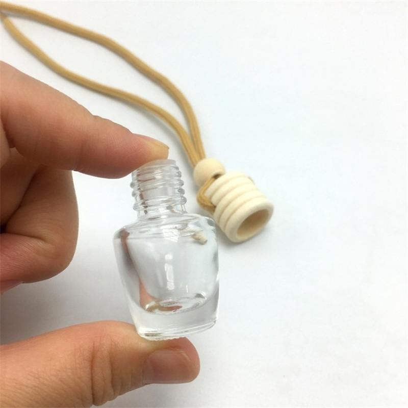 5ml Clear Round Glass Car Perfume Bottle with Wooden Cap and Hanging Rope Crown Cap Sealing MOQ 100pcs