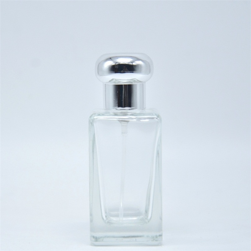 Brand 30ml Glass Bottle with Pump Sprayer Recyclable Perfume Aluminum Spot