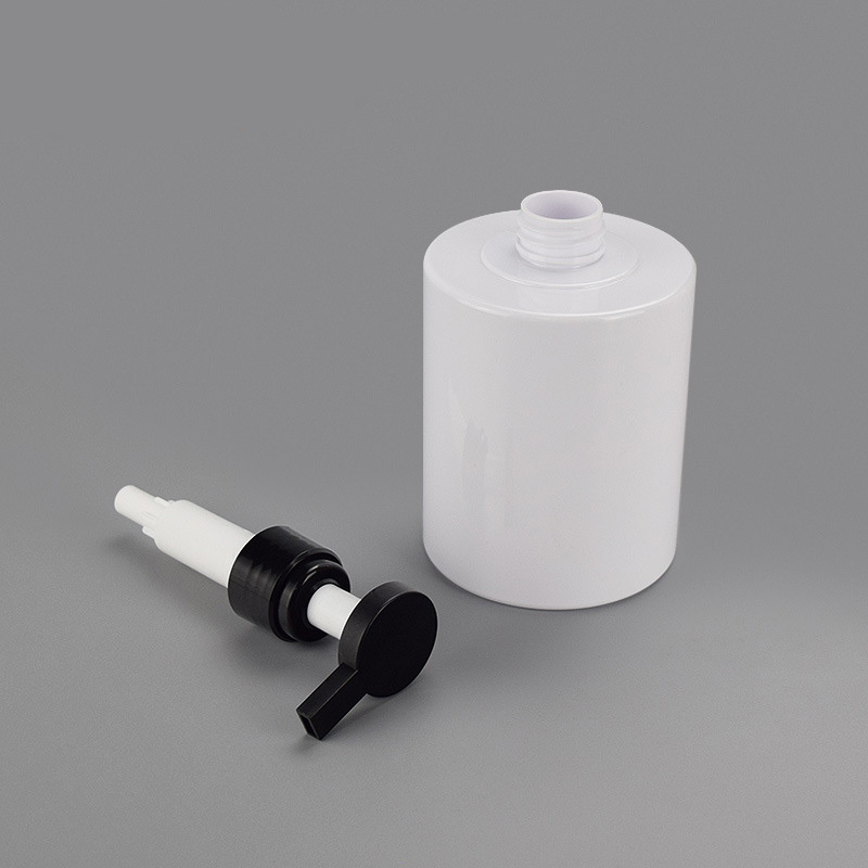 Wholesale Empty 500ml Pet Plastic White Cosmetic Lotion Bottle with Lotion Pump