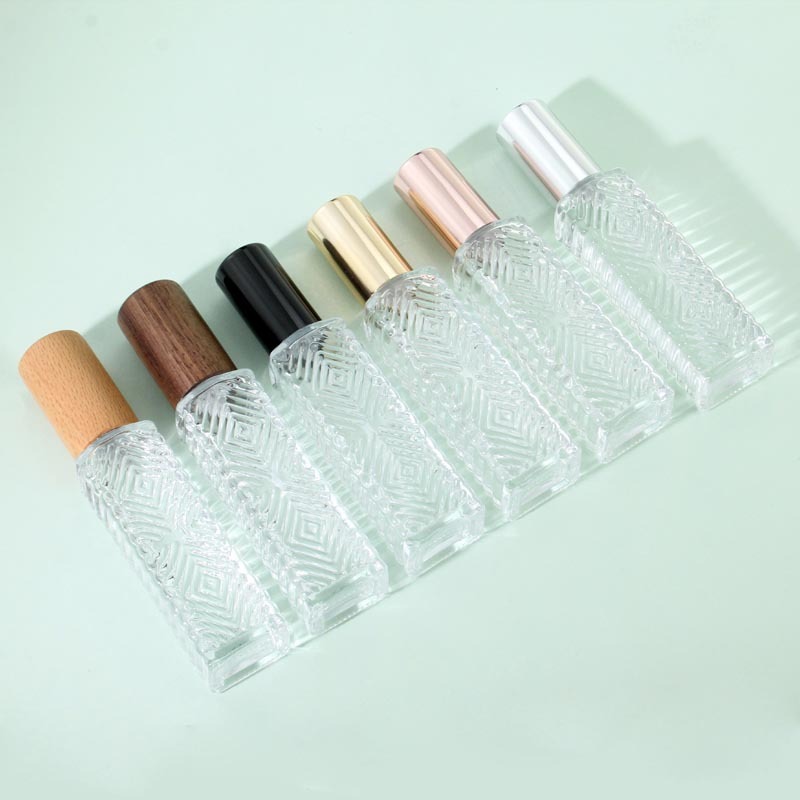 Luxury Custom 10ml Square Perfume Bottles Wood Cap Private Label Screw Seal Sprayers for Designer Brands for Skin Care Serum