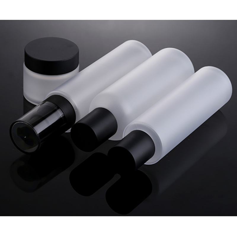 Plastic Cosmetic Jars Lotion Bottle 150ml Cosmetic Frosted clear Plastic Lotion Pump PET Spray Toner Bottle Plastic
