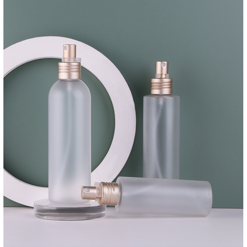 Spray Bottle 100ml 150ml Flat Shoulder 200ml Round Shoulder Frosting Mist Spray Bottle Plastic Spray Bottle With Toner Water