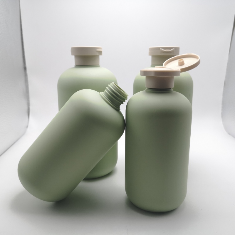 Soft Touch 500ml Green Color Hdpe Plastic Shampoo Bottles with Flip Screw Cap for Shampoo Gel