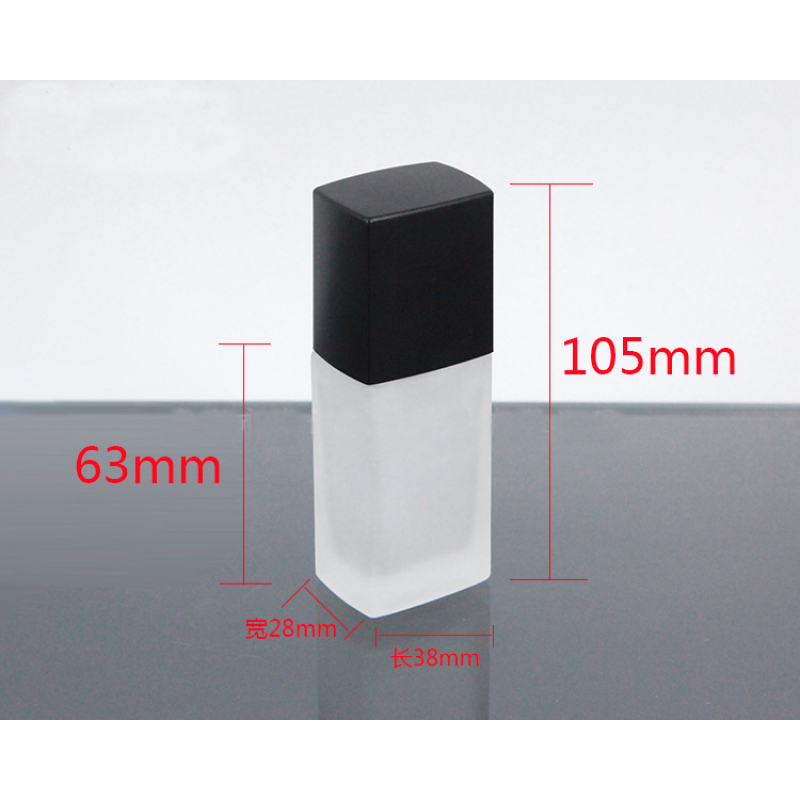 New Design Luxury Glass Cosmetic Cream Lotion Pump Bottle 30ml