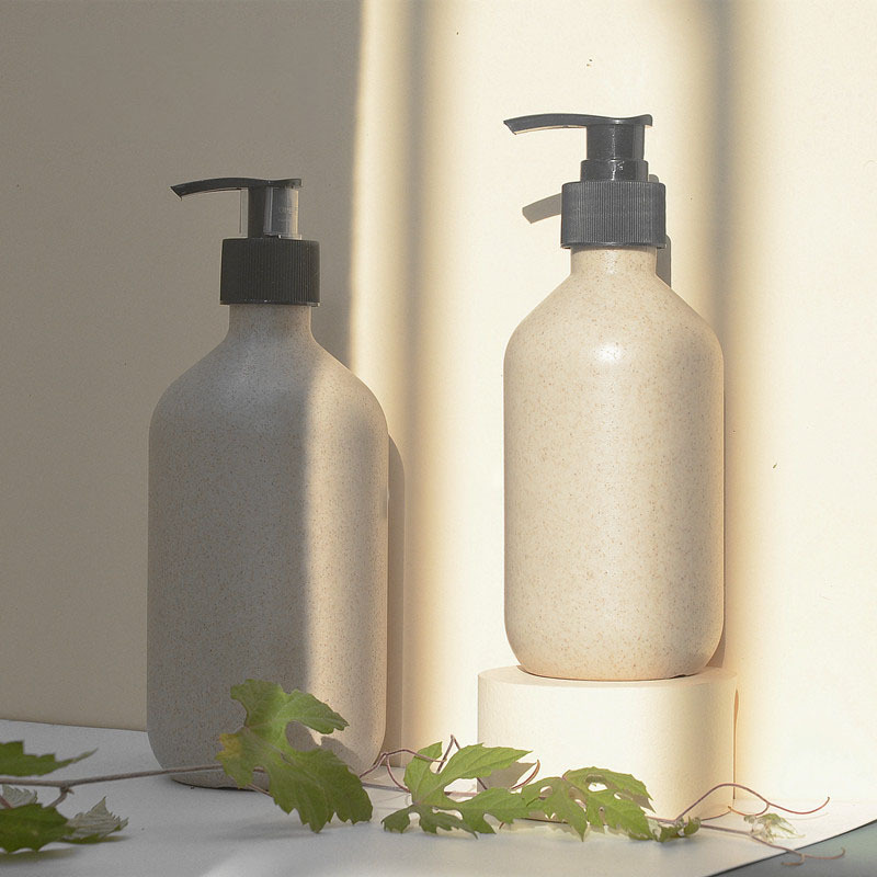 Degradable Straw Bottle with Squeeze Pump Lid 100ml 250ml 300ml & 500ml Capacities for Cosmetics Skin Care Serum Packaging Stock
