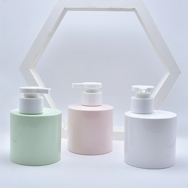 Wholesale 200ml/300ml PETG Cosmetic Plastic Bottles Round Square Empty Lotion Pump with Pump Sprayer for Shampoo Use