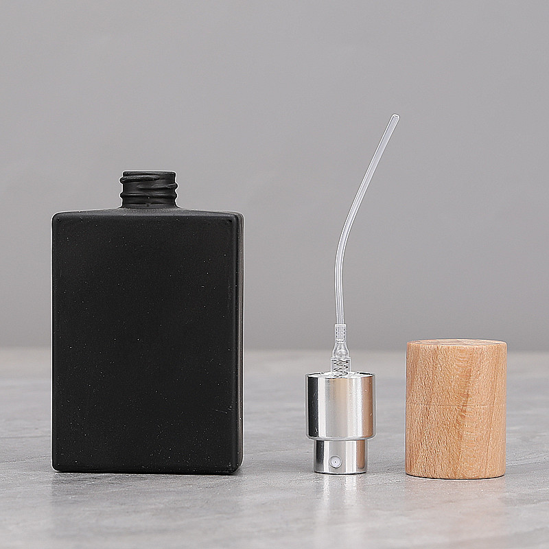 Empty High End Style 100ml Square Men Cologne Perfume Black Glass Bottle With Pump Spray