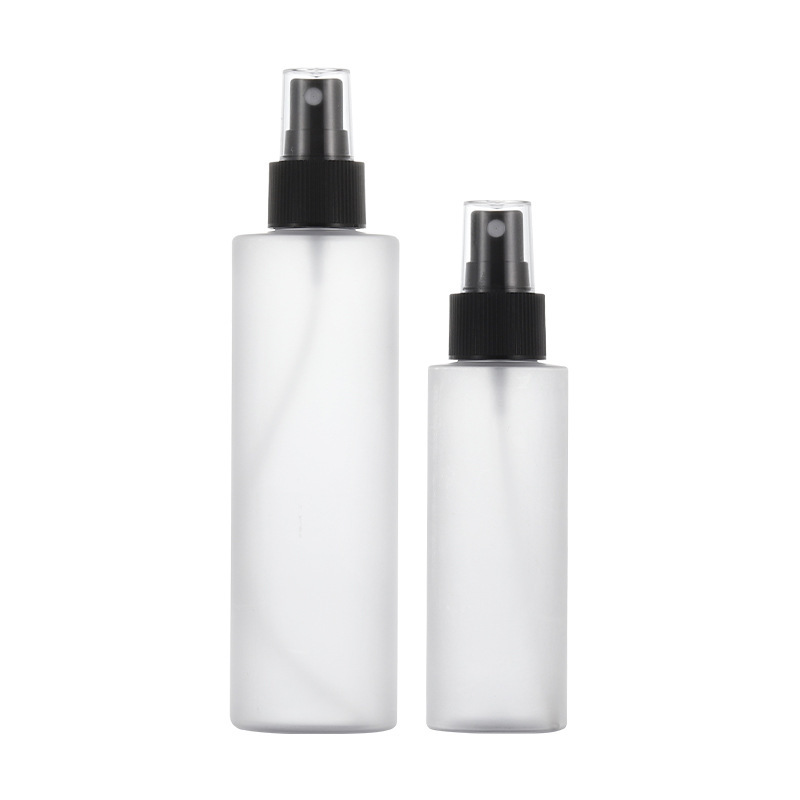 Hot Sale PET 100ml 200ml Frosted Plastic Spray Bottle Flat Shoulder Toner Bottle With Pump