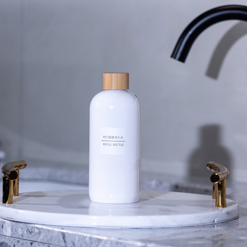 Skincare Packaging PET 200ml 250ml 350ml 500ml Shampoo Bottle Body Lotion Round Shoulder Plastic Bamboo Pump Bottle Skincare Set