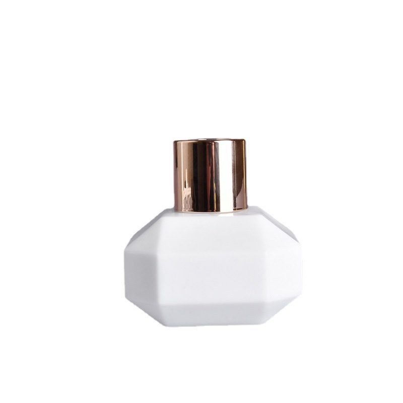 Luxury Opal White Glass Oil Reed Diffuse Aroma Bottles Containers 100ml Wholesale for Household and Hotel