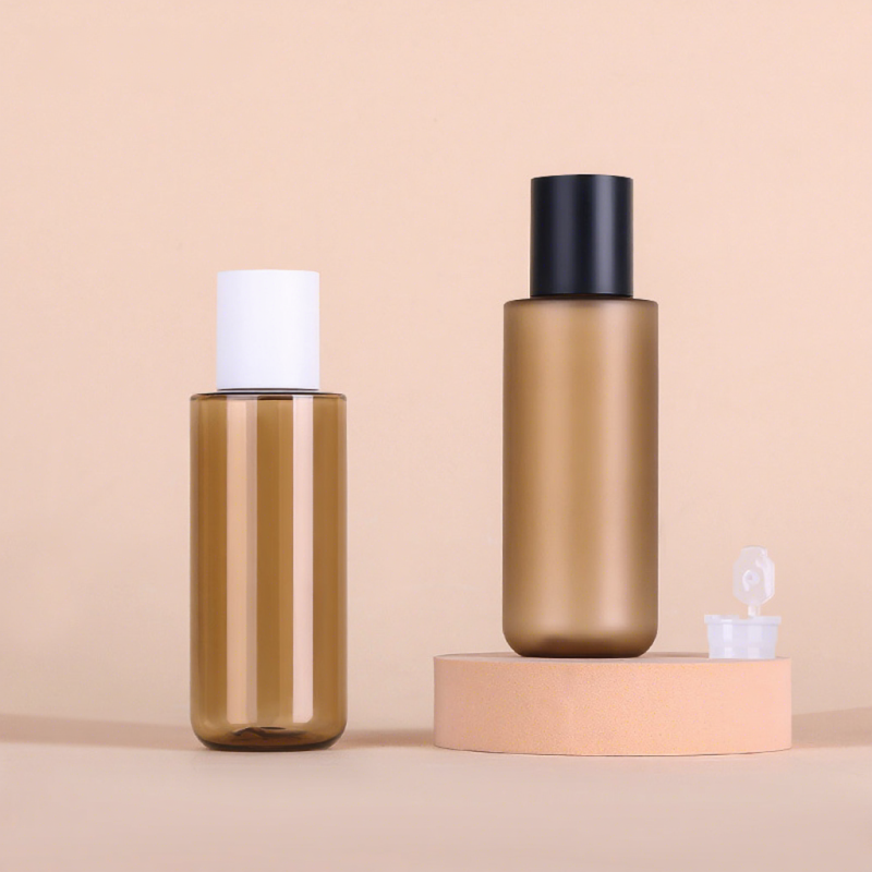 Custom 120ml Clear PET Refillable Cosmetic Bottle with Pump Cap for Toner and Hydrosol