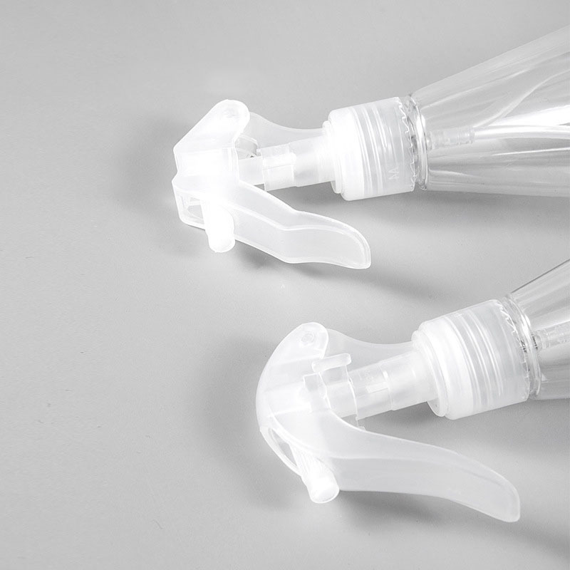 Ningbo 200ml PET Plastic Hand Button Spray Bottle with Pump for Cosmetic Water & Shampoo