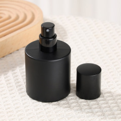 High Luxury 30ml 50ml Matte Black Round Flat Shoulder Glass Spray Perfume Bottle