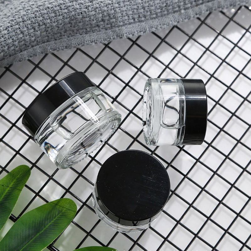 SUNSHINE High Quality Black Cap 2oz Empty Cream Glass Cosmetic Jar with Plastic Lid