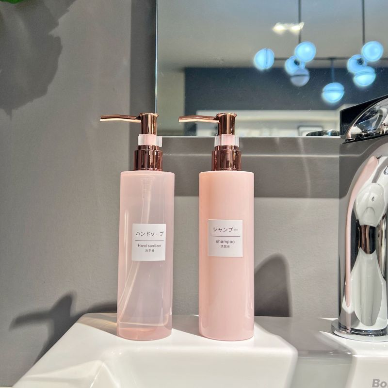 New Beautiful Style Pink Color 250ml 350ml Refillable Plastic Shampoo Shower Soap Dispenser 250 ml Bottles with Waterproof Label