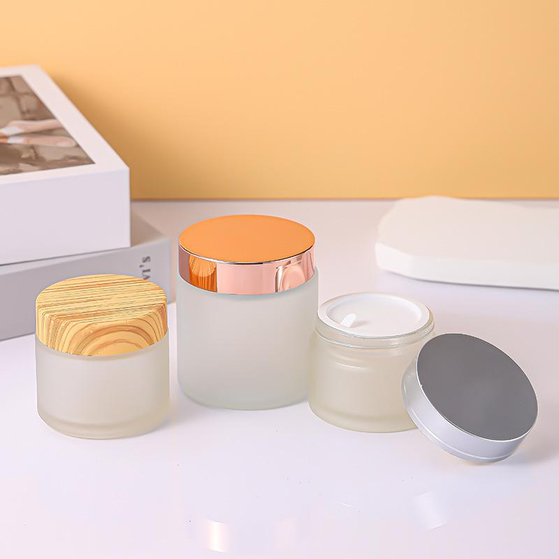 Logo Printing  Gram 5g 10g 15g 20g Jar Skincare Cosmetics Glass Jar Bamboo Lid Round Matte Cosmetic Jars