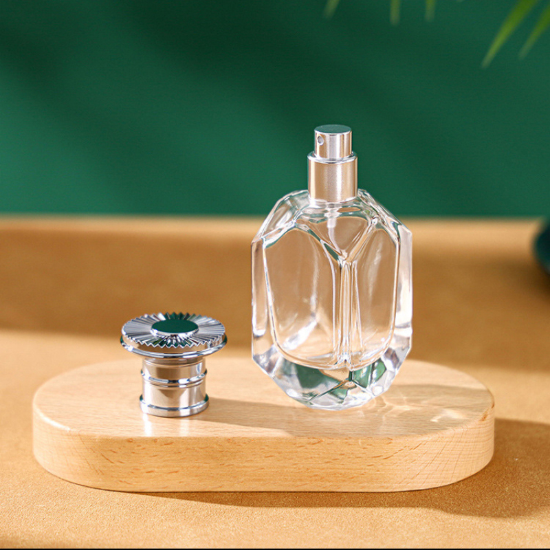 Custom Unique Shape Transparent Glass Perfume Bottle 30ml 50ml Gold Silver Black Sprayer with Luxury Round Cap