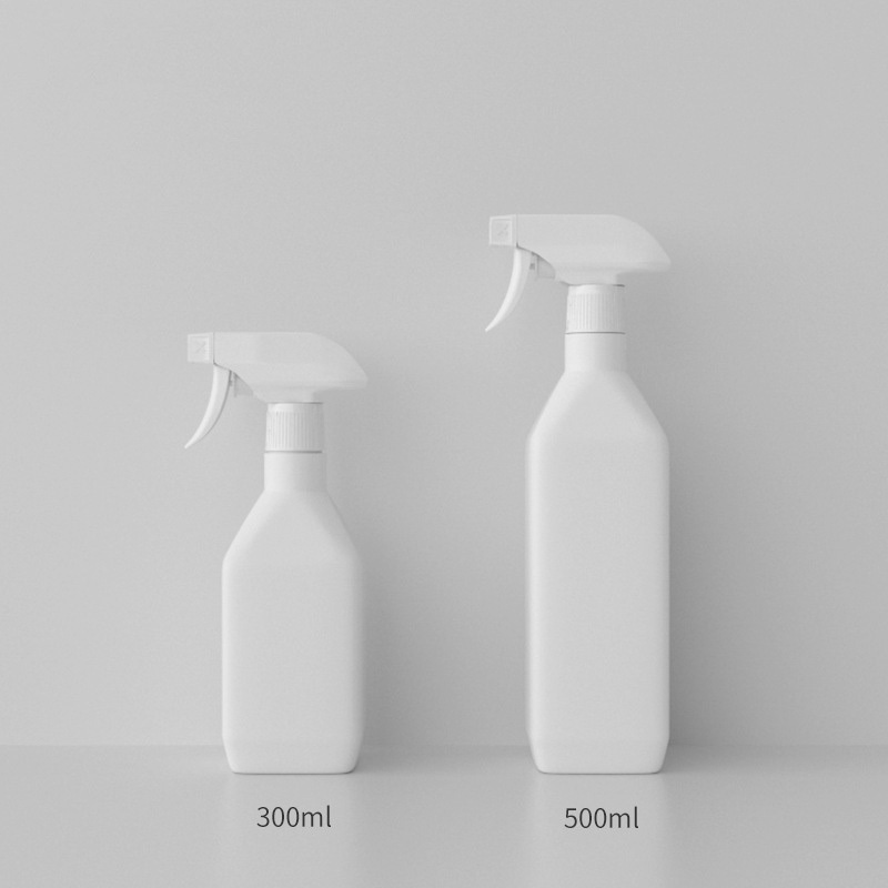 Body Spray Bottle 500ml High Capacity Soft Touch Slant Shoulder White Plastic square Bottle Trigger Plastic Spray Bottle 500ml