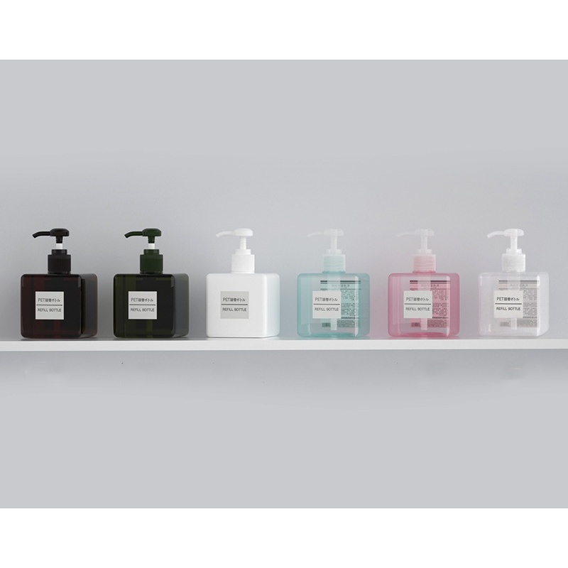2024 Wholesale High Quality Refillable square Spray Pet Plastic Bottles With Pump for Cosmetic