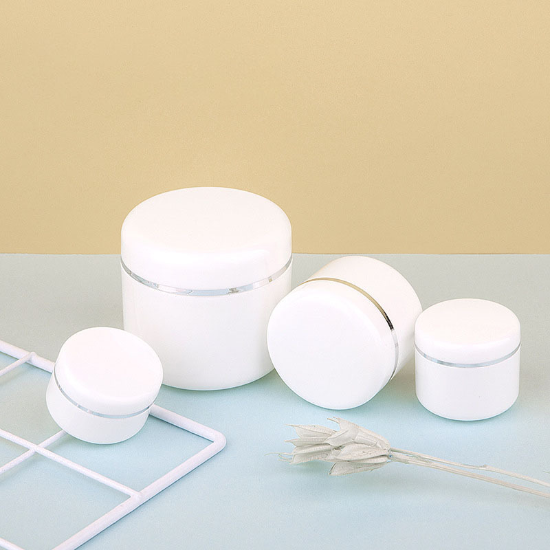 Custom Logo 250ml Luxury Cream Jar 8 oz White Plastic Luxury Skincare Jar with Silver Edge Recyclable for Skin Care