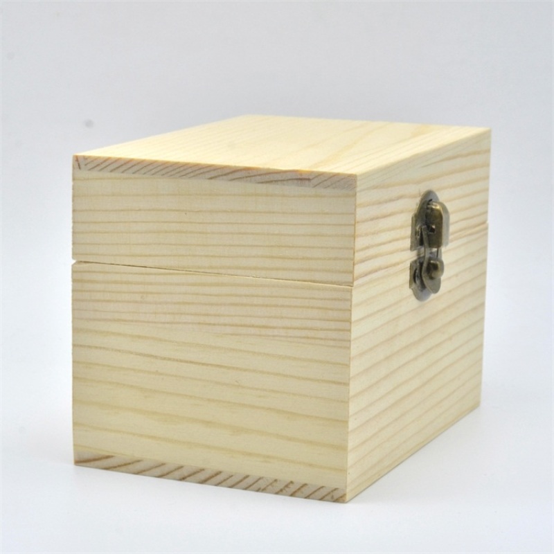 Hot Sale New Style Wooden Essential Oil Storage Box with 6 Slots