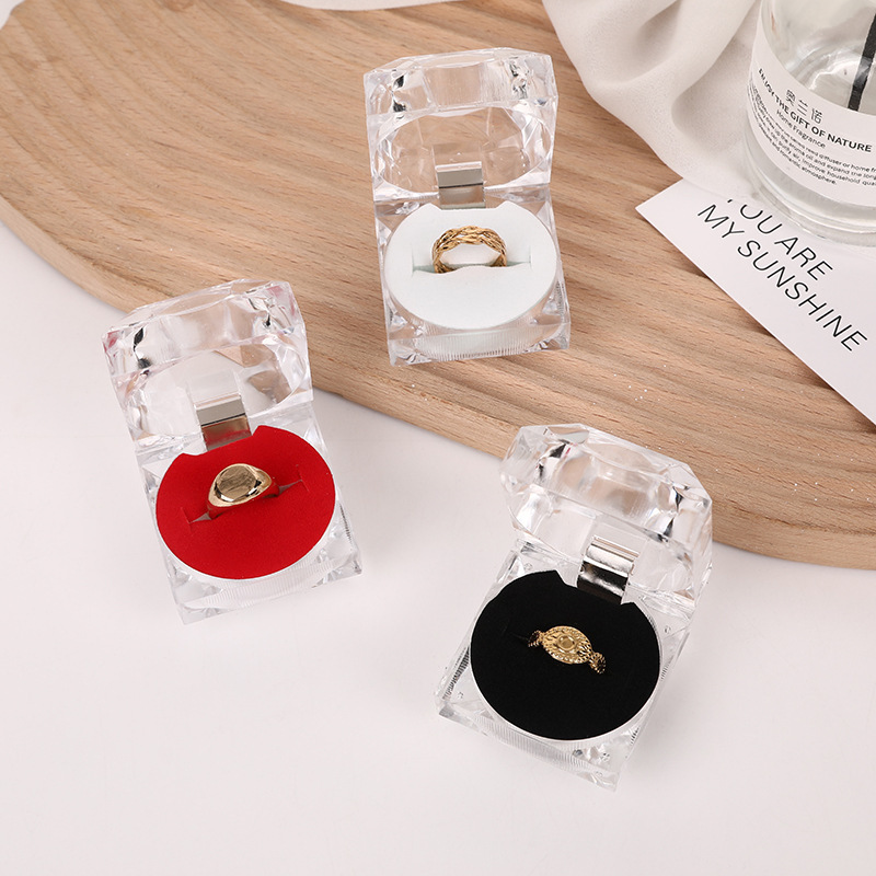 Clear Crystal Jewelry Case Travel Cosmetic Storage Trinket Box Plastic Ring Display Case Gift Wrap for Ring Pendant Storage