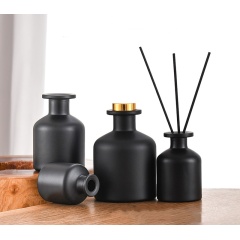 Wholesale High Quality Black Empty Reed Glass Diffuser Refill Bottle With Sticks Home Air Fresh Fragrance Bottles
