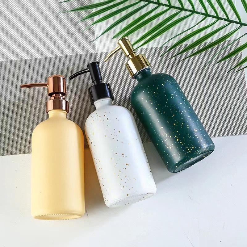 Wholesale 500ml  Yellow Black White Green Round Glass Hand Wash Soap Liquid Bottle With Spray  Pump