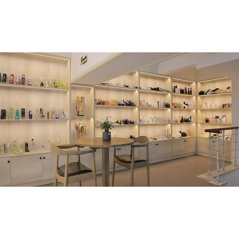 Empty Amber 100ml 120ml 150ml  Lotion Bottle Luxury Cosmetic Lotion Bottle Packaging Cosmetic 200ml Plastic Bottles with Pump