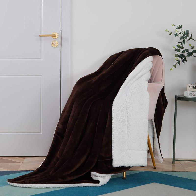 Soft Warm Coral Fleece Blanket Winter Sheet Bedspread Sofa Plaid Throw  Light Thin Mechanical Wash Flannel Blanket