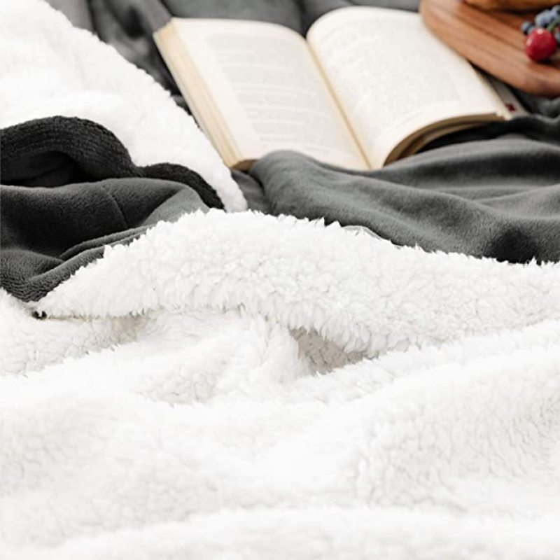 Flannel blankets and throws Adult Thick Warm winter Blankets Home Super Soft duvet cover luxury solid Blankets On twin Bedding