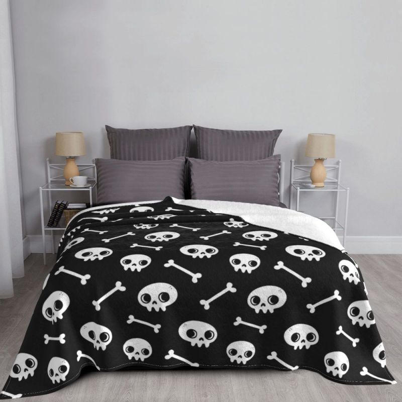 Cute Skull Nikury Blankets Coral Fleece Plush All Season Horror Scary Lightweight Throw Blankets for Bed Travel Bedspread/