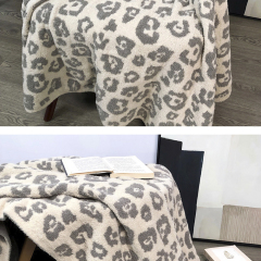 Thicken blanket leopard plus velvet jacquard blanket bedroom office warm sofa nap blanket/