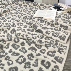 Thicken blanket leopard plus velvet jacquard blanket bedroom office warm sofa nap blanket/
