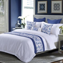 Chinese Style Custom Table Runner Cushion Cover, Polyester Cotton Blue And White Porcelain Cushions And Bed Runners/