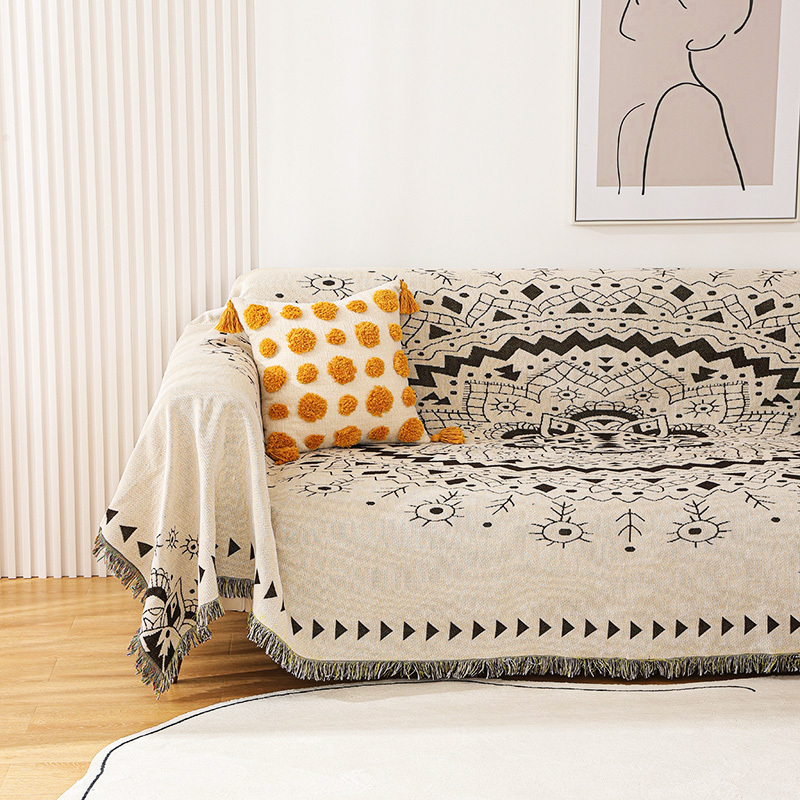 Tribal Blankets Indian Outdoor Rugs Camping Picnic Blanket Boho Decorative Bed Blankets Plaid Sofa Mats Travel Rug Tassels Linen