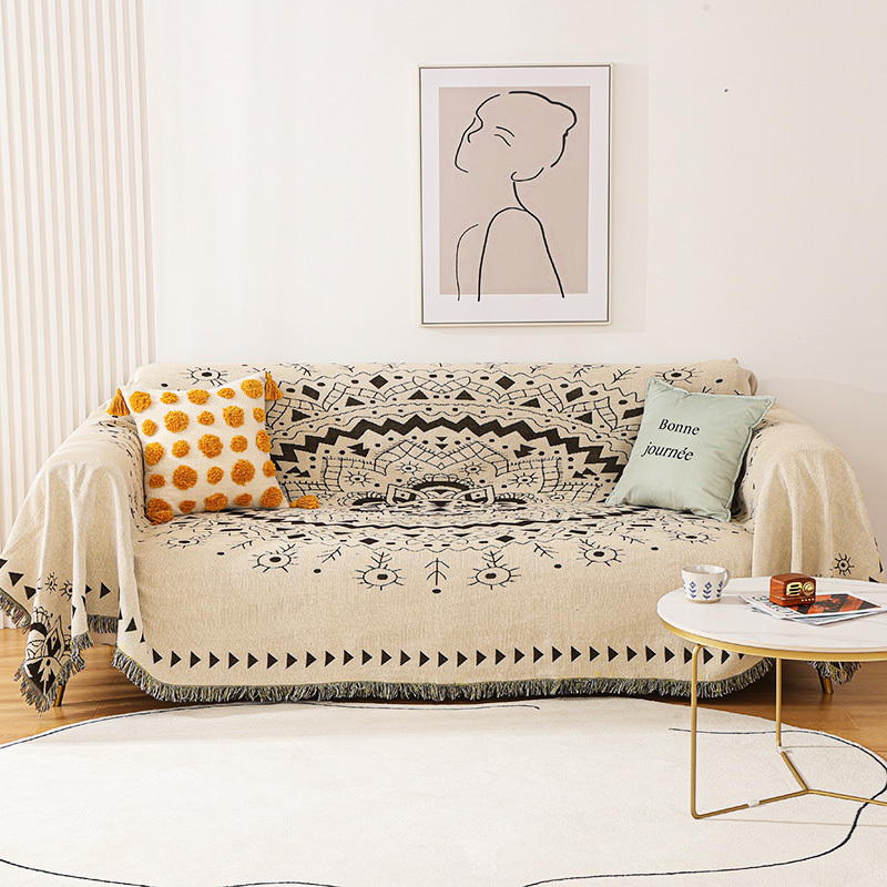 Tribal Blankets Indian Outdoor Rugs Camping Picnic Blanket Boho Decorative Bed Blankets Plaid Sofa Mats Travel Rug Tassels Linen
