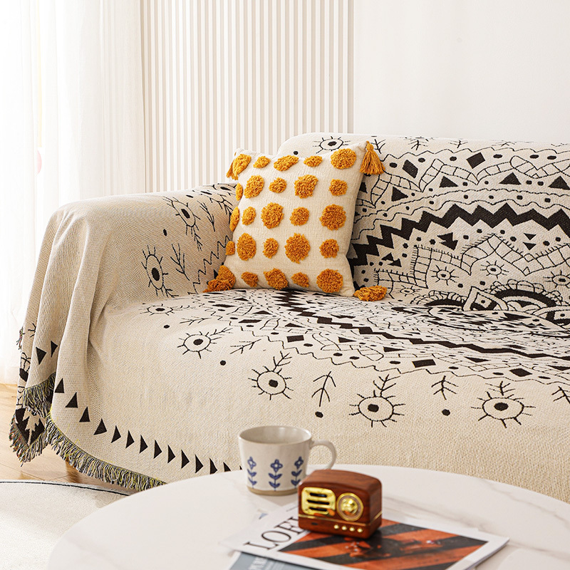 Tribal Blankets Indian Outdoor Rugs Camping Picnic Blanket Boho Decorative Bed Blankets Plaid Sofa Mats Travel Rug Tassels Linen