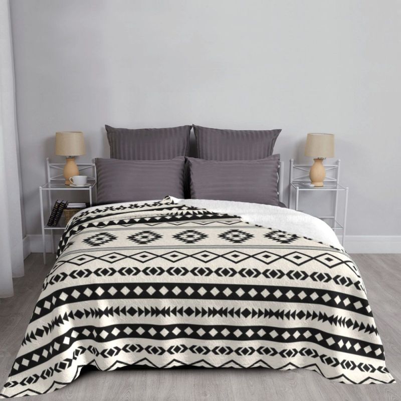 Bohemian Aztec Black On Cream Mixed Motifs Blanket Flannel Decoration Super Warm Throw Blankets for Bed Couch Plush Thin Quilt/