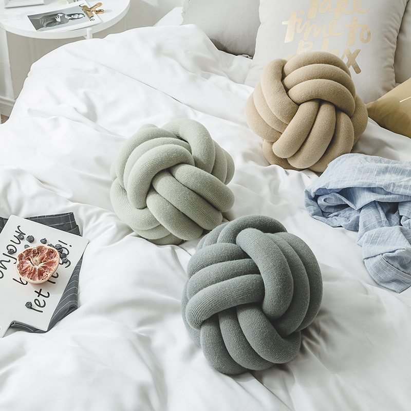 Knot Household Ball Pillow For Home Decoration/