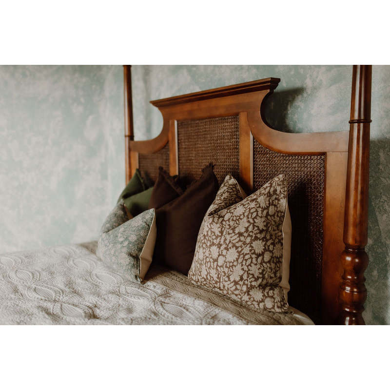 Classy Design Light Brown Floral demilade indian hand block linen Printed Pillow Case Cushion Cover For Living Room