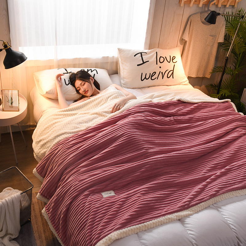 New Arrival Soft Bed Cover For Bedroom, Lightweight Warm Bed Blanket/